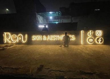 3D LED signboard for Renu Skin and Aesthetics clinic Lahore — Artista Signs & Design